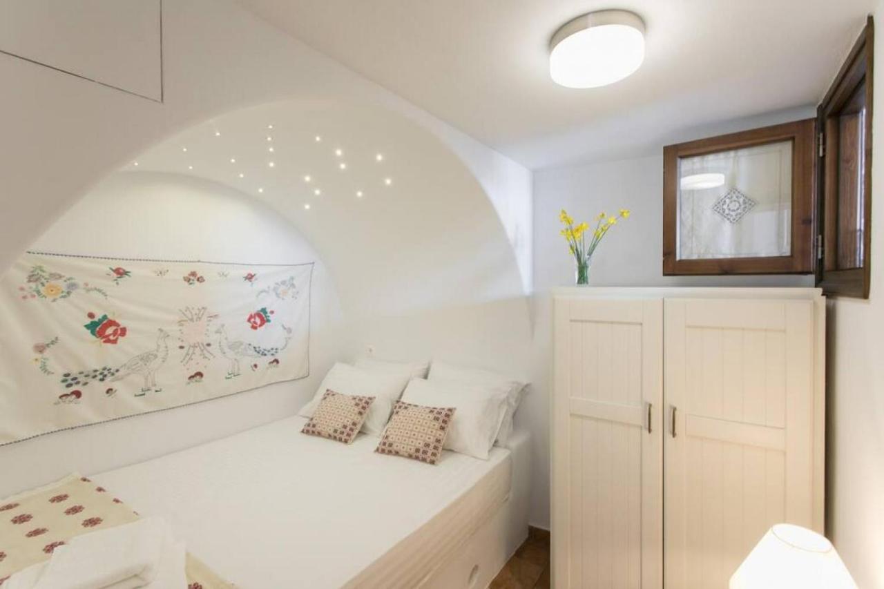 Traditional Inn Pirethron Aperathos Bagian luar foto